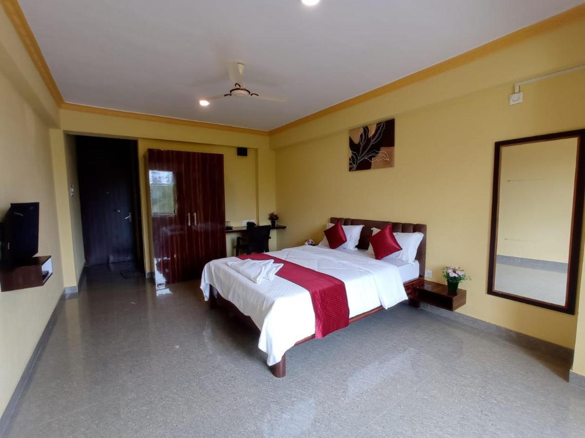 Brit'S Palace Goa Agacaim Exteriér fotografie